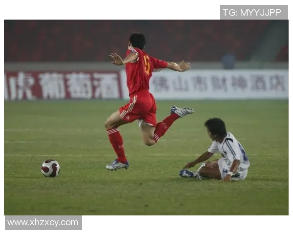 谁是足球场上最刚的球星 他在比赛中的表现如何震撼人心